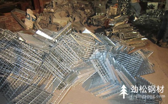 幕墙秋葵视频十八岁免费安装前注意事项